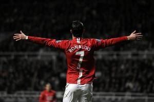 依旧CR7！官方：C罗重披曼联7号球衣