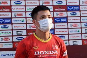 越南后卫裴进勇：对阵中国做好准备全力以赴，尽力多拿分数