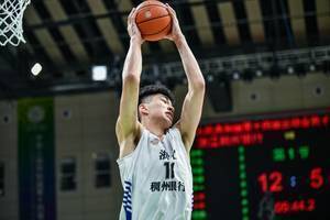 4个词形容本届全运会男篮：争霸、亮点、遗憾、未来