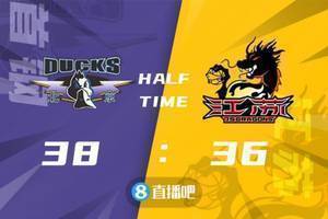 ?范子铭25+14 翟晓川21+13+5 吴冠希16+6 北京轻取江苏