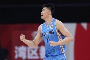 25分14板均创首钢生涯新高！范子铭：长路漫漫 从不满足