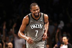 杜兰特20中13砍32+7+5 单节15分率队拉开比分