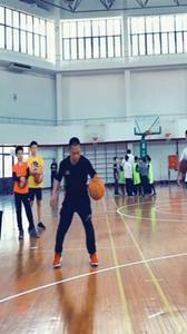 篮球教学：最实用的过人技巧，学会之后制霸野球场