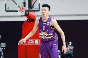 少年老成！廖三宁13投7中砍下22分7助4抢断 三分7投4中