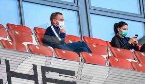 ESPN：朗尼克需等待工作许可申请结果，可能12月中旬才能执教曼联