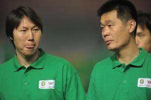记者：李霄鹏最有希望接手国足 武汉队已开始着手寻找替代者