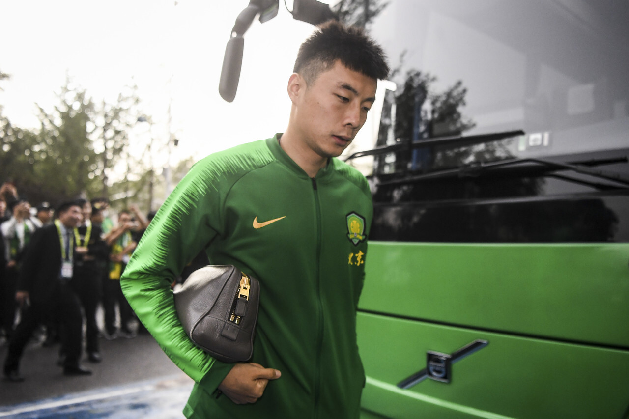 北青:李磊跳出舒适圈值得肯定,中国足球需要更多的“李磊们”