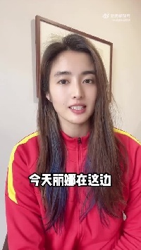 赵丽娜直面质疑:一周只有一天休息,37℃天气拍摄视频是为了科普
