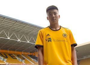 何朕宇替补登场,狼队U23梯队英超U23联赛杯主场告负