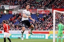 绝平老东家后激情庆祝的球场戏精，他最不舍的还是足球