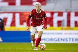 德天空：只有在中卫离队的情况下，多特才会考虑引进施洛特贝克