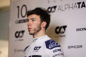 法国F1车手:本泽马证明了自己的伟大 请求姆巴佩留在巴黎
