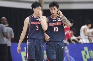 手感低迷！赵睿13中3得10分8篮板 胡明轩8投2中拿到7分2篮板
