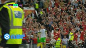 梦回世界杯!C罗任意球前相似的眼神,不变的帽子戏法