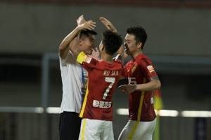 粤媒:广州队战梅州目标3分,如何解决进球难的问题是关键