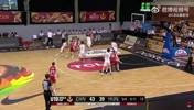 偏哨太明显?中国U19将球打在界外的对手身上,球权居然吹给对手