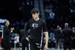 杨毅：不要奚落小曾而应该鼓励 出去就被骂 那以后更没人出去了
