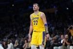 NBA杯战灰熊！队记：东契奇与斯玛特状态已升级为大概率出战